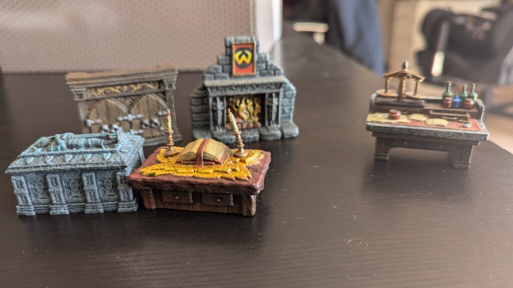 des meubles de la réédition Hasbro